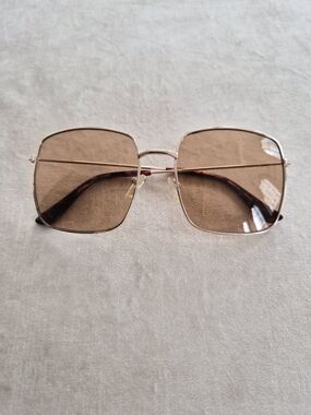 Gold Square Wire Frame Sunglasses with Brown Tinted Lenses